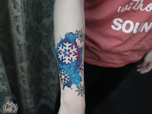 名古屋　タトゥー　女性